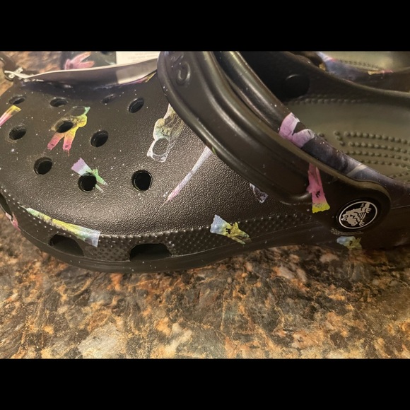 Crocs - Picture 2 of 5